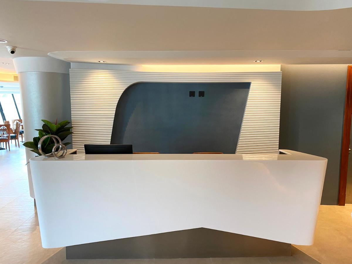 The Oceanic Sportel Phuket - Sha Extra Plus Eksteriør bilde Reception desk at the new building