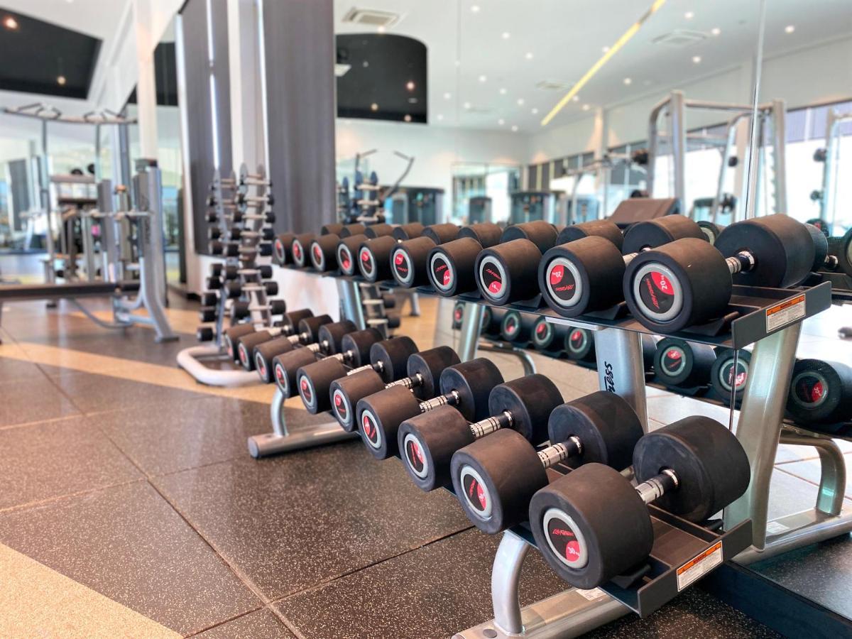 The Oceanic Sportel Phuket - Sha Extra Plus Eksteriør bilde Dumbbells on a rack