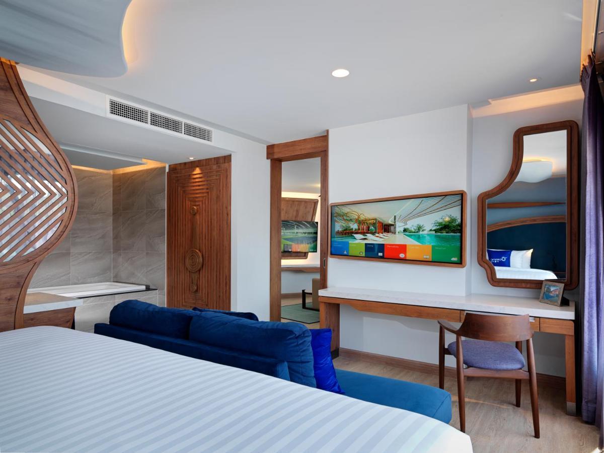 The Oceanic Sportel Phuket - Sha Extra Plus Eksteriør bilde Deluxe Room