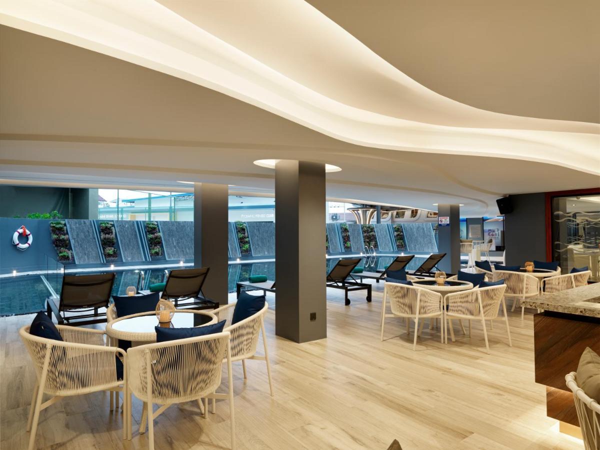 The Oceanic Sportel Phuket - Sha Extra Plus Eksteriør bilde The interior of the lounge