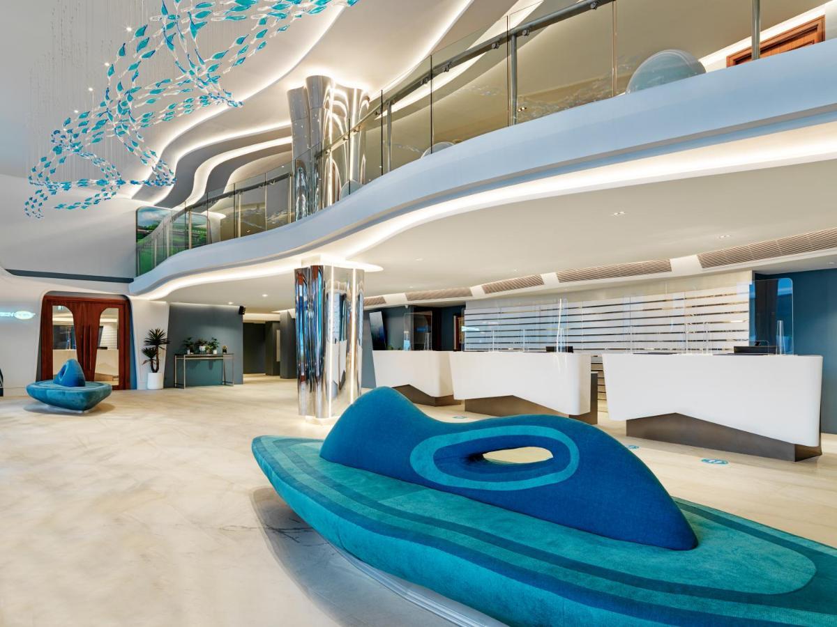 The Oceanic Sportel Phuket - Sha Extra Plus Eksteriør bilde The lobby of the hotel