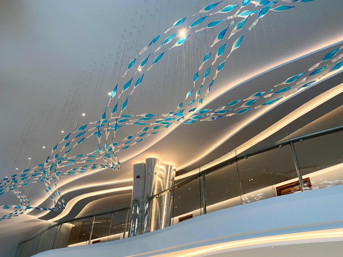 The Oceanic Sportel Phuket - Sha Extra Plus Eksteriør bilde The ceiling of the lobby