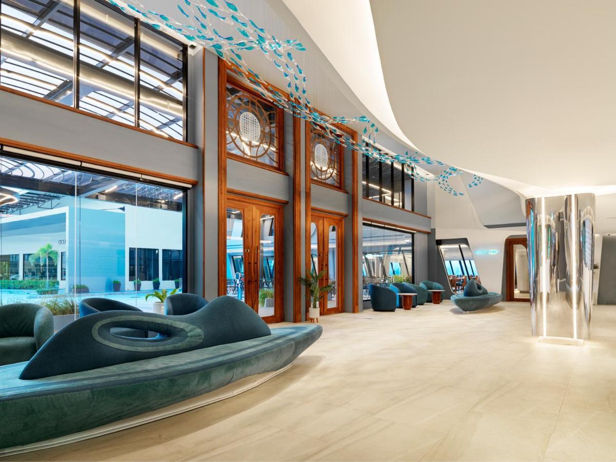 The Oceanic Sportel Phuket - Sha Extra Plus Eksteriør bilde Interior of the hotel