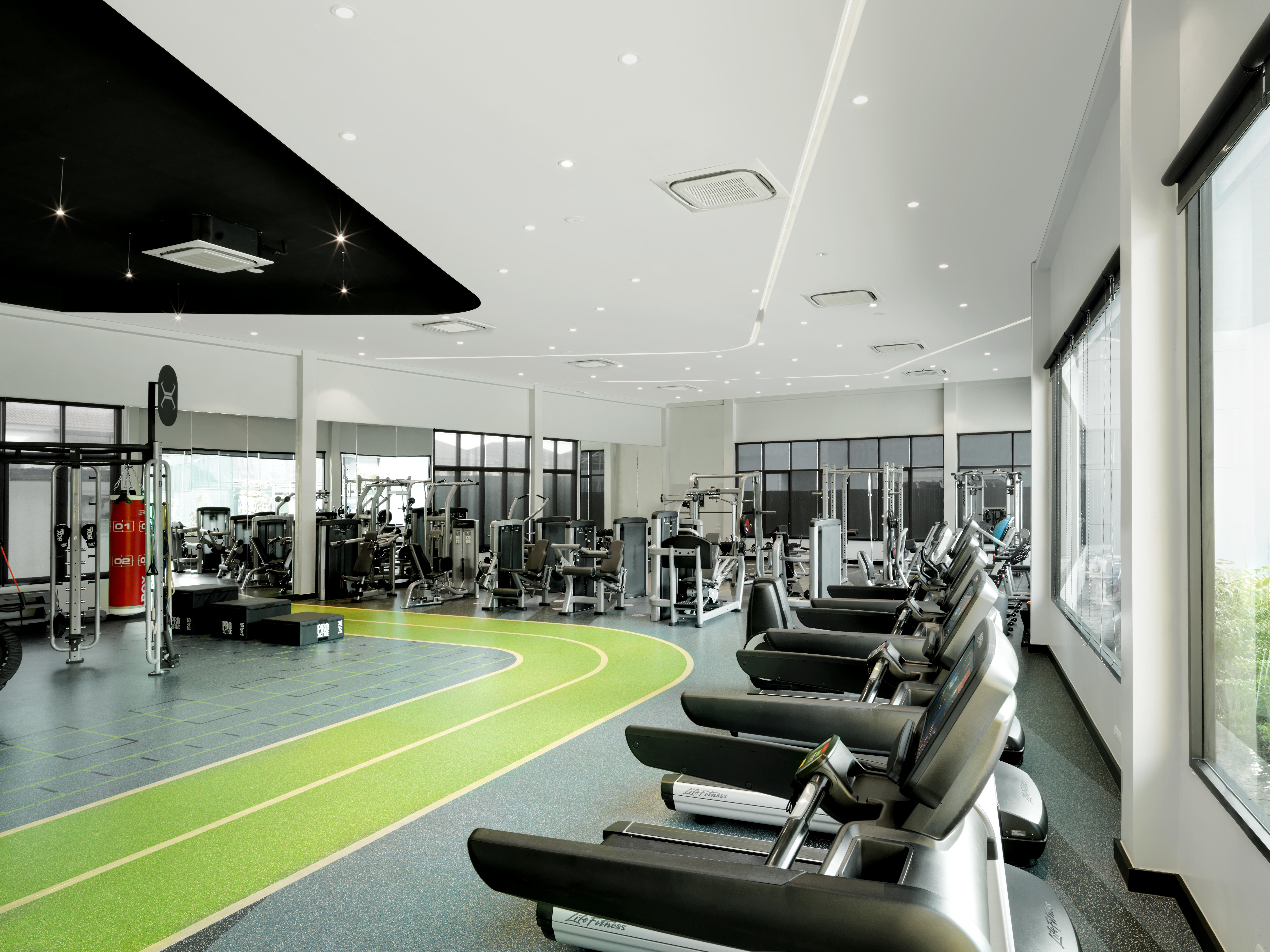 The Oceanic Sportel Phuket - Sha Extra Plus Eksteriør bilde The gym at the new campus