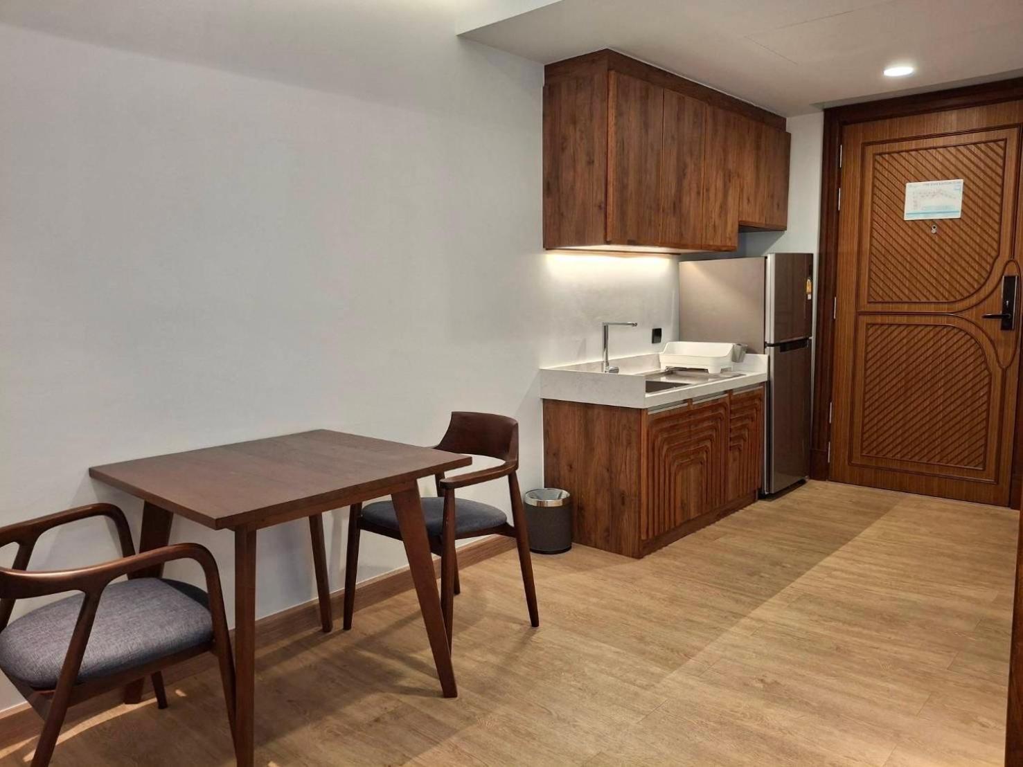 The Oceanic Sportel Phuket - Sha Extra Plus Eksteriør bilde A typical studio apartment in the Philippines