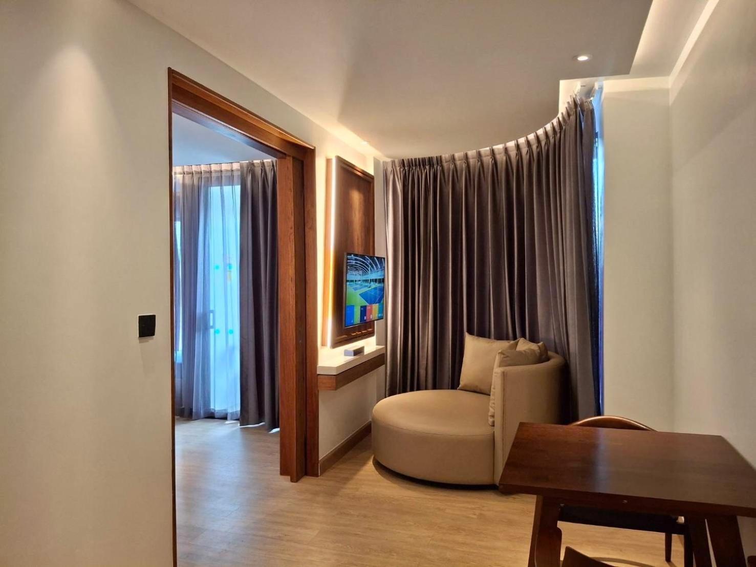 The Oceanic Sportel Phuket - Sha Extra Plus Eksteriør bilde A suite at the hotel